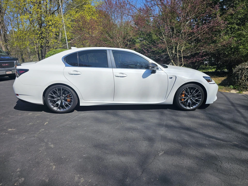 2019 Lexus GS F 4th Gen - Image 15 of 31