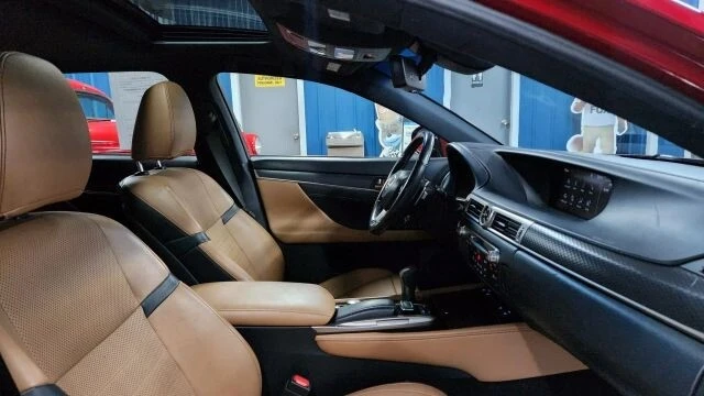 2019 Lexus GS 4th Gen - Image 13 of 21