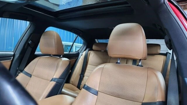2019 Lexus GS 4th Gen - Image 10 of 21