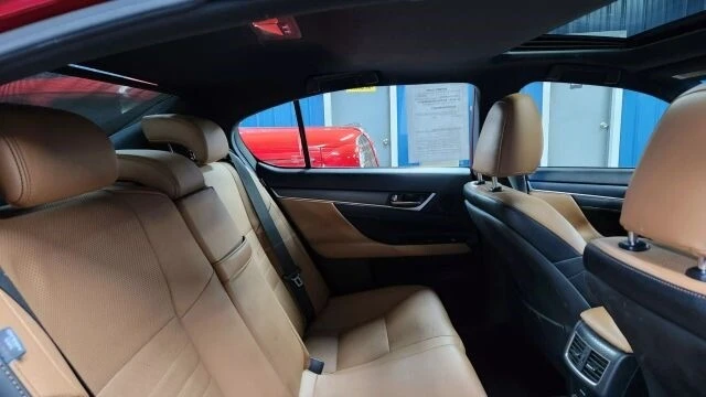 2019 Lexus GS 4th Gen - Image 17 of 21