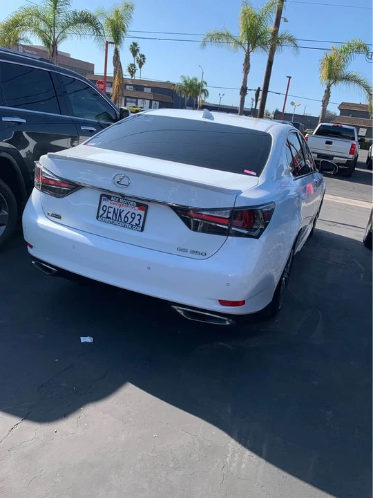 2019 Lexus GS 4th Gen - Image 4 of 4