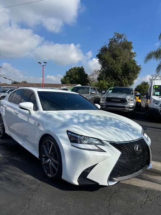 2019 Lexus GS 4th Gen - Image 2 of 7
