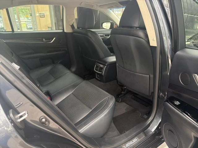 2019 Lexus GS 4th Gen - Image 27 of 31