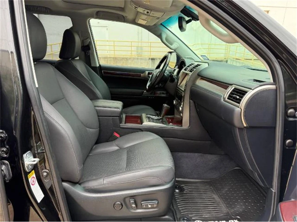 2019 Lexus GX 2nd Gen - Image 9 of 17