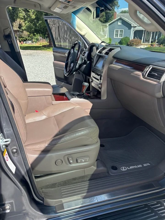 2019 Lexus GX 3rd Gen - Image 6 of 8