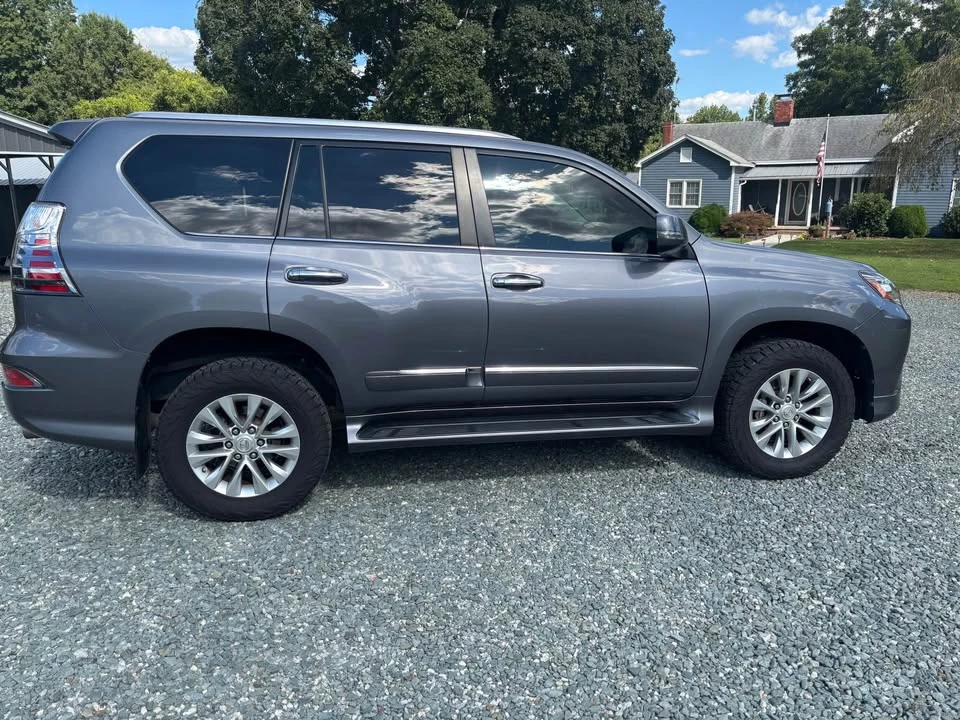 2019 Lexus GX 3rd Gen - Image 4 of 8