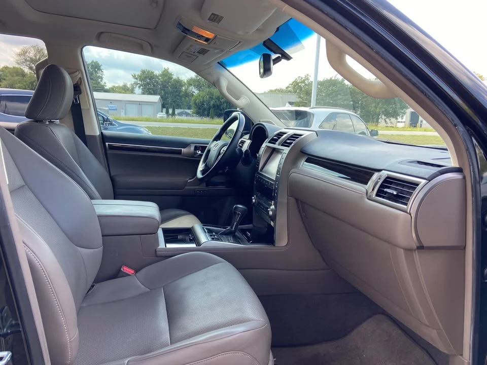 2019 Lexus GX 2nd Gen - Image 11 of 17