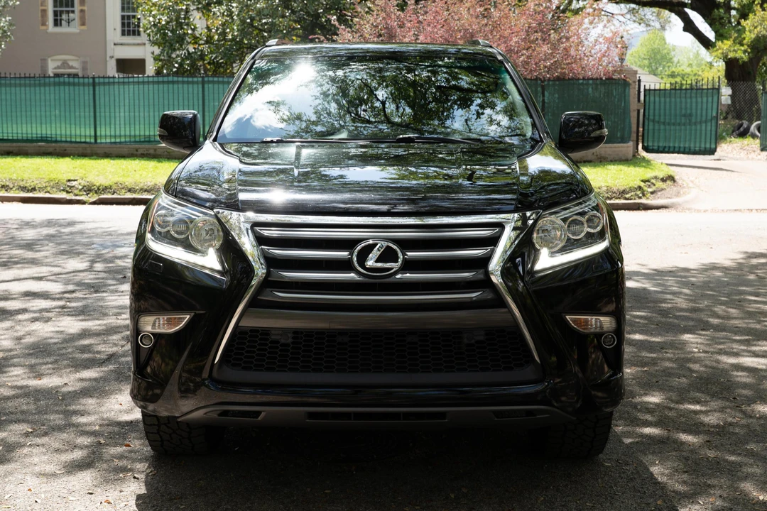 2019 Lexus GX 2nd Gen - Image 2 of 31
