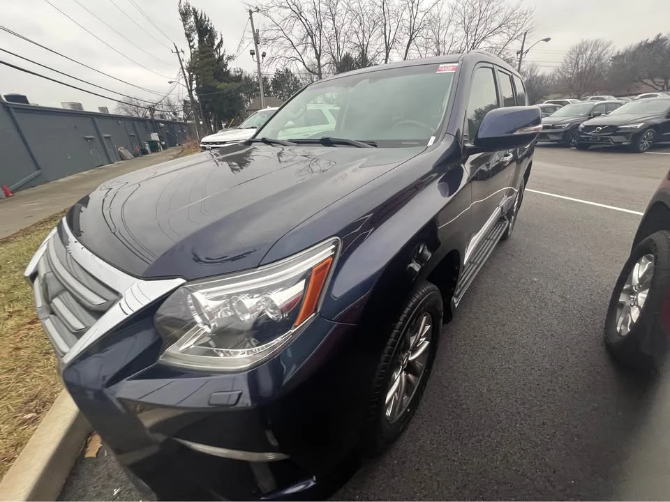 2019 Lexus GX 2nd Gen - Image 2 of 11