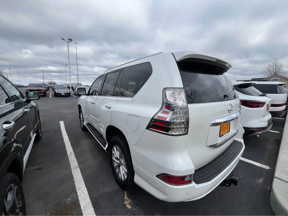 2019 Lexus GX 2nd Gen - Image 6 of 16
