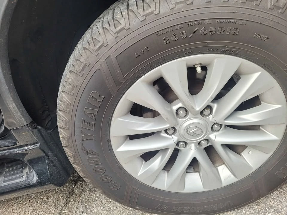 2019 Lexus GX 2nd Gen - Image 15 of 18