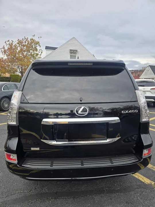 2019 Lexus GX 2nd Gen - Image 2 of 11