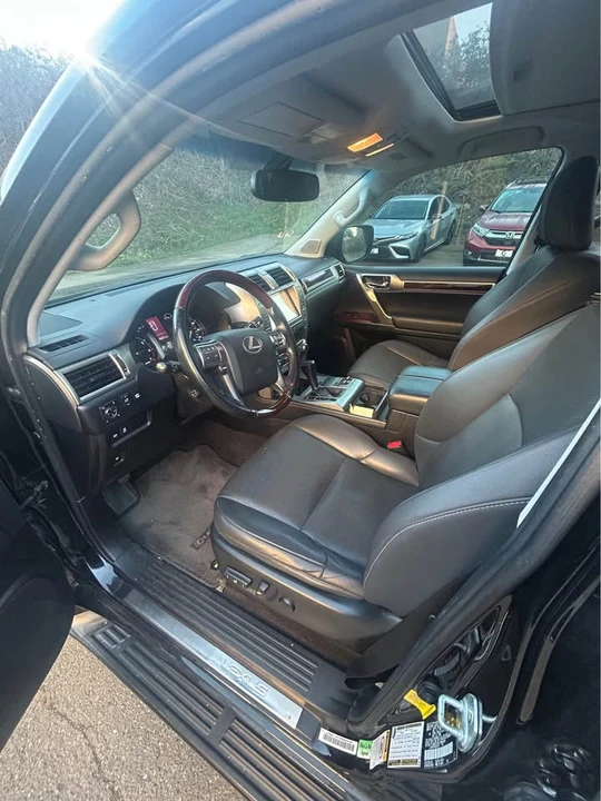 2019 Lexus GX 3rd Gen - Image 6 of 9