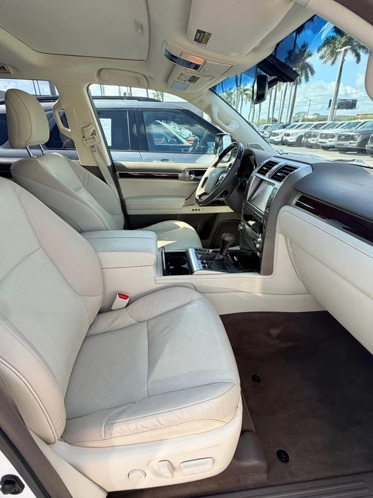 2019 Lexus GX 2nd Gen - Image 6 of 8