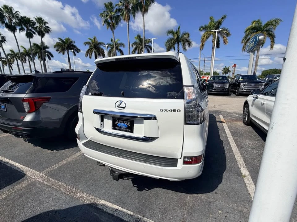 2019 Lexus GX 2nd Gen - Image 2 of 8