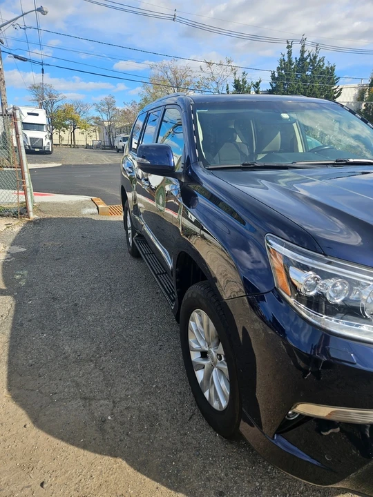2019 Lexus GX 2nd Gen - Image 11 of 20