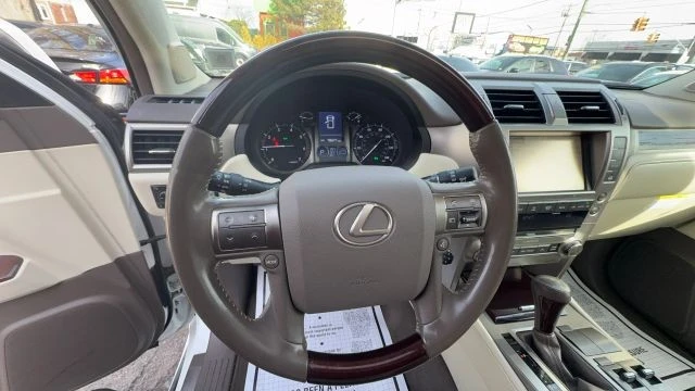 2019 Lexus GX 2nd Gen - Image 10 of 16