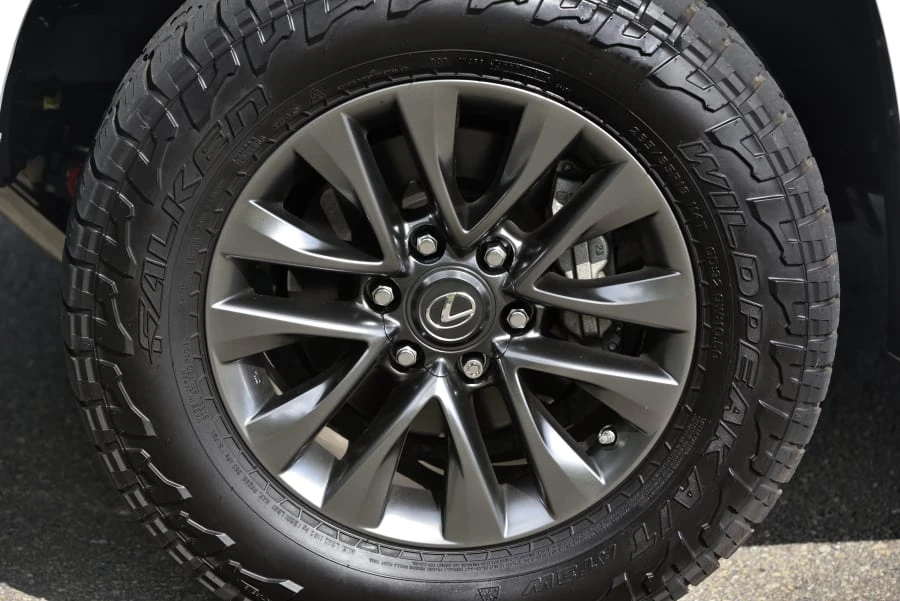 2019 Lexus GX 2nd Gen - Image 18 of 31