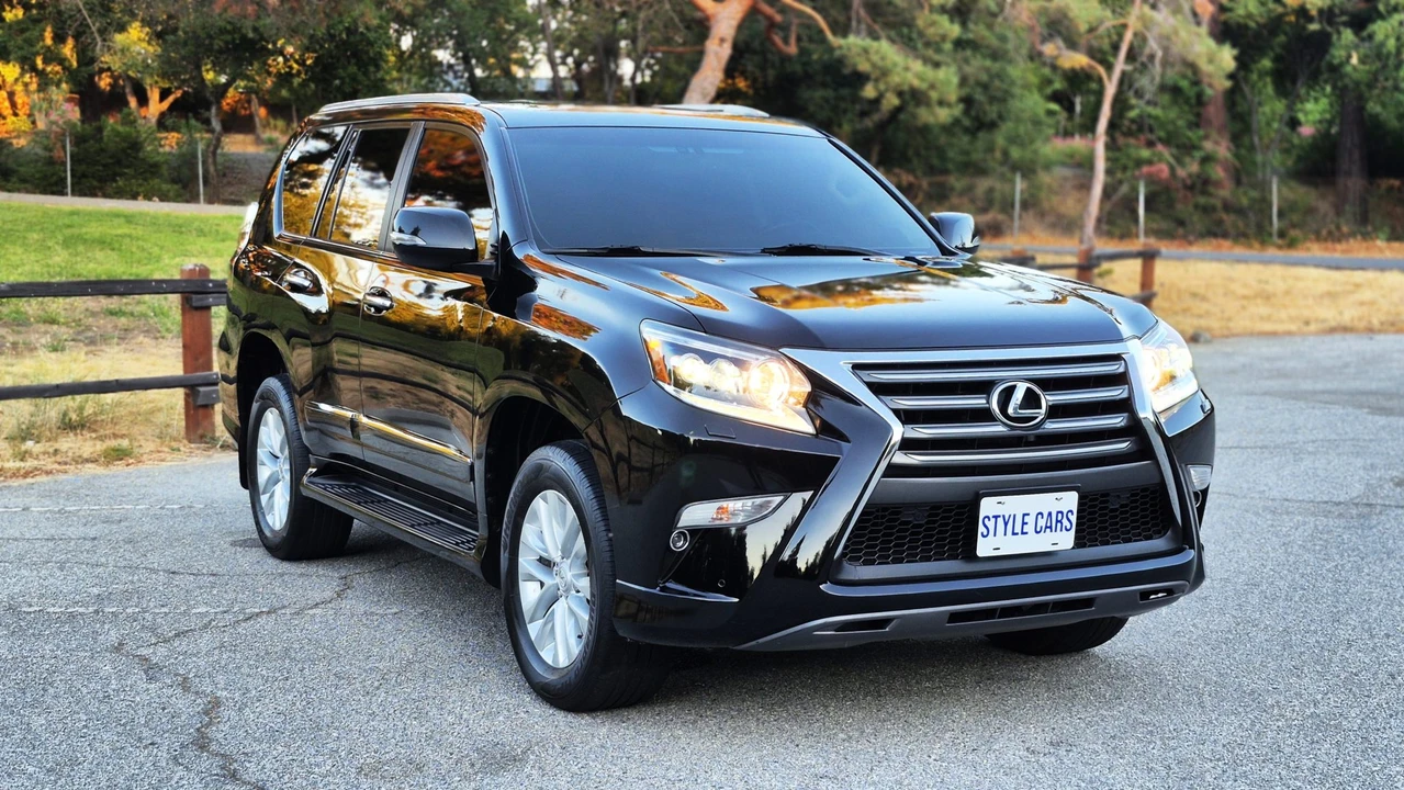 2019 Lexus GX 2nd Gen - Image 17 of 31