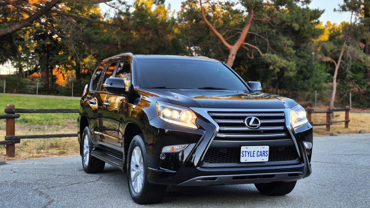 2019 Lexus GX 2nd Gen - Image 16 of 31