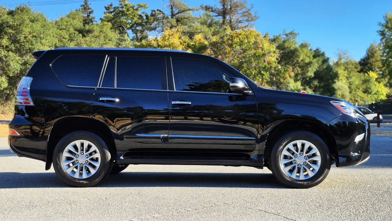 2019 Lexus GX 2nd Gen - Image 25 of 31