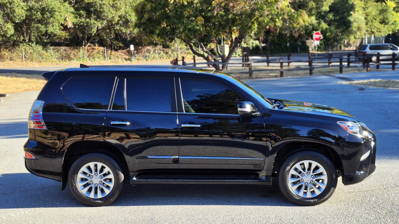 2019 Lexus GX 2nd Gen - Image 26 of 31