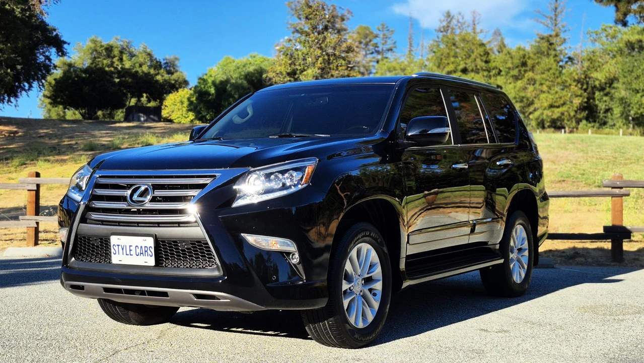2019 Lexus GX 2nd Gen - Image 3 of 31