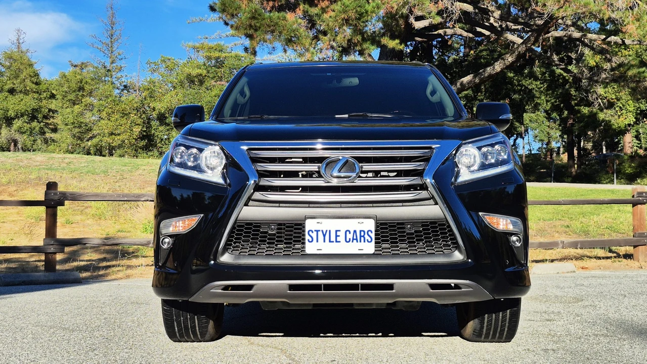 2019 Lexus GX 2nd Gen - Image 14 of 31