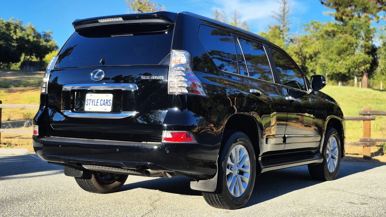 2019 Lexus GX 2nd Gen - Image 28 of 31