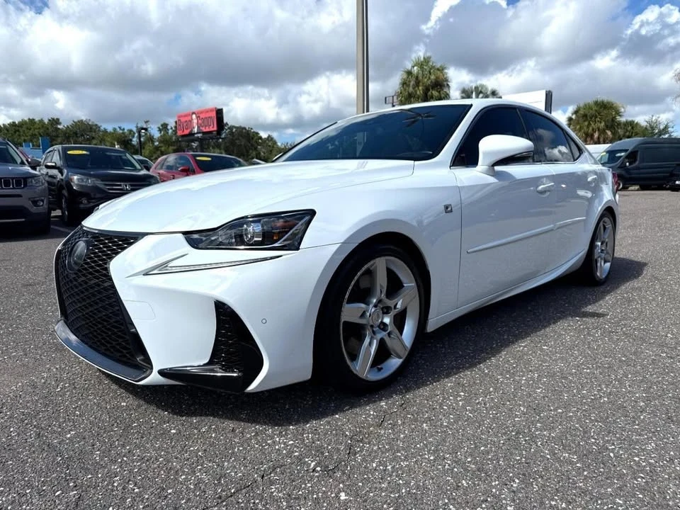 2019 Lexus IS 3rd Gen - Image 3 of 20