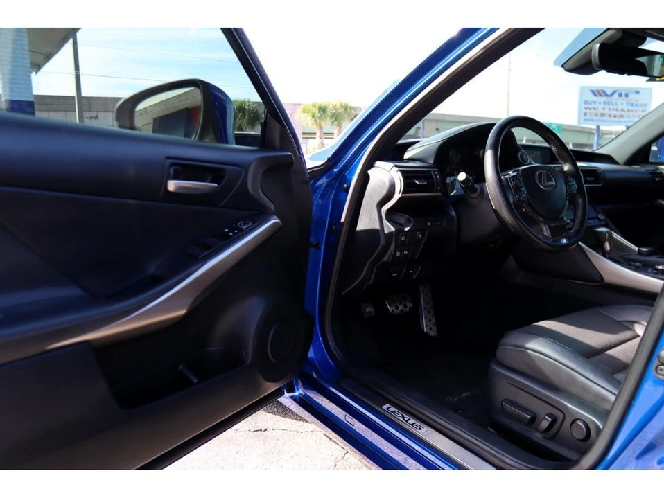 2019 Lexus IS 3rd Gen - Image 19 of 20