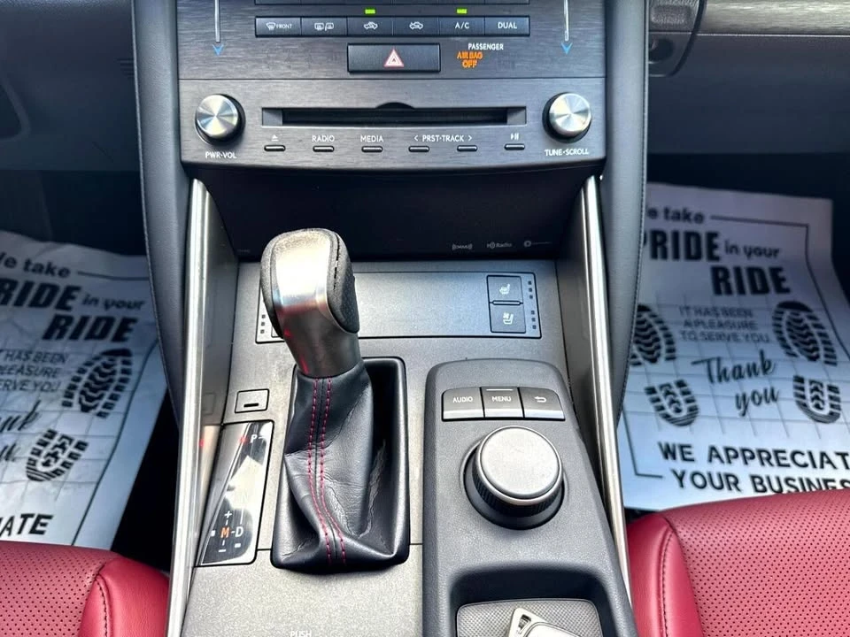 2019 Lexus IS 3rd Gen - Image 17 of 20