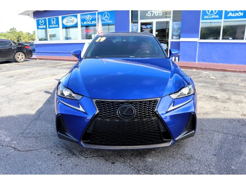 2019 Lexus IS 3rd Gen - Image 12 of 20