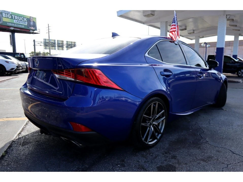 2019 Lexus IS 3rd Gen - Image 6 of 20