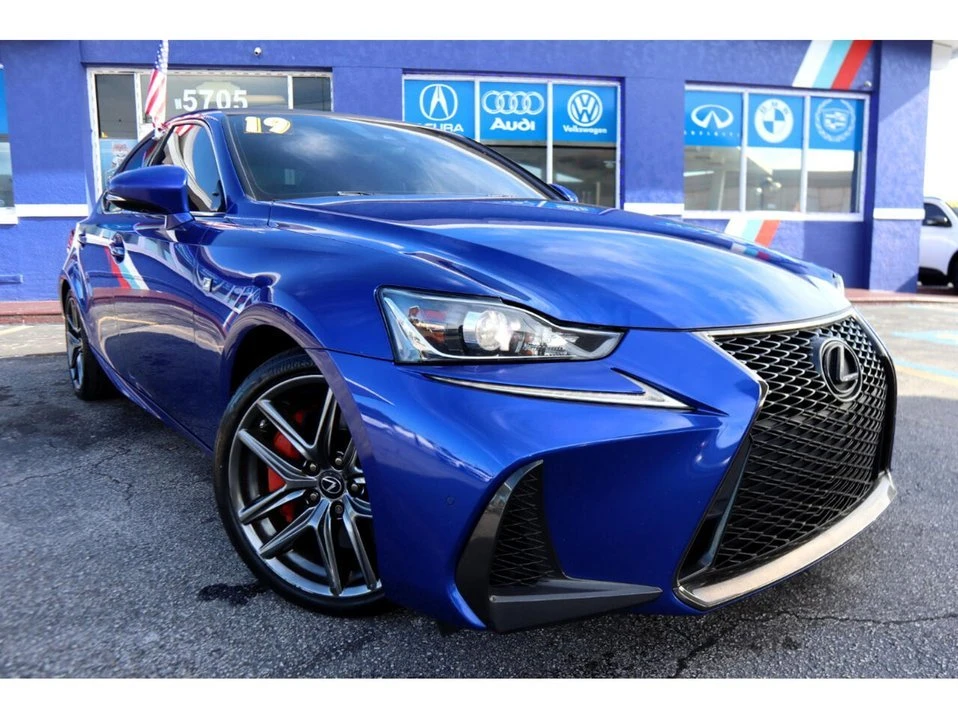 2019 Lexus IS 3rd Gen - Image 2 of 20