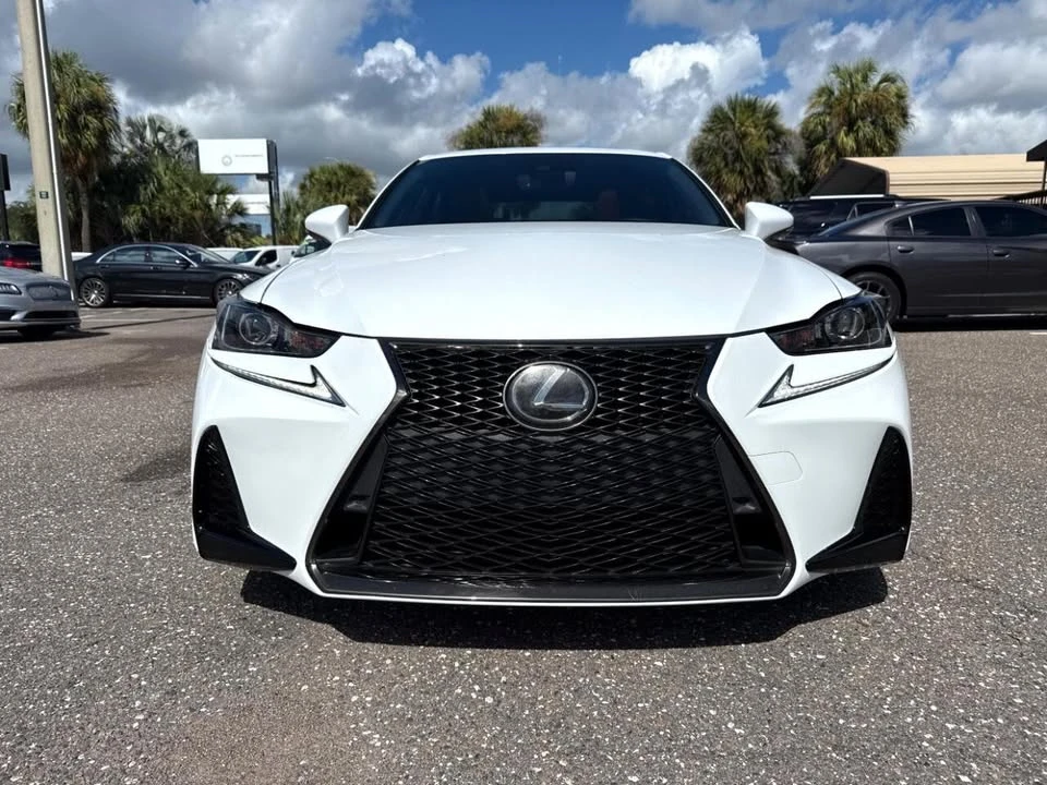 2019 Lexus IS 3rd Gen - Image 4 of 20