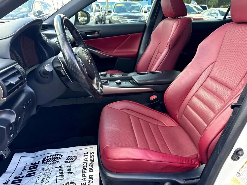 2019 Lexus IS 3rd Gen - Image 19 of 20