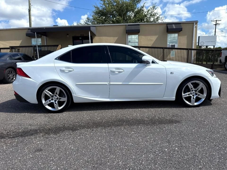 2019 Lexus IS 3rd Gen - Image 6 of 20
