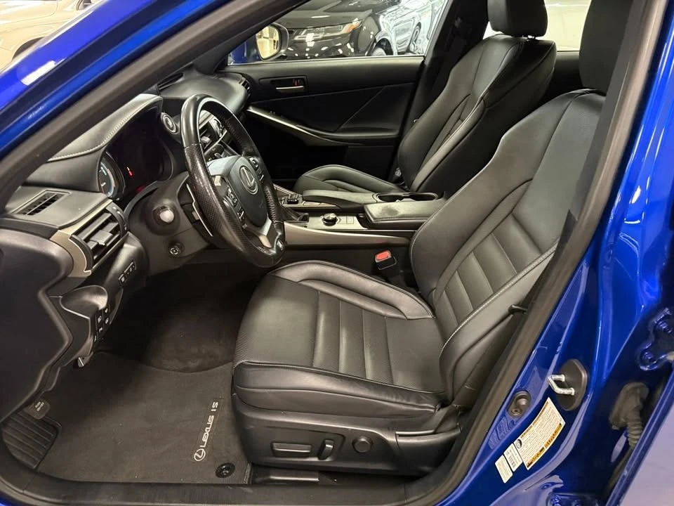 2019 Lexus IS 3rd Gen - Image 19 of 20