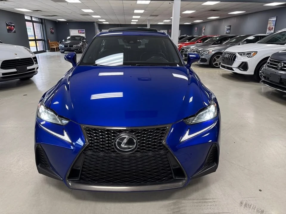 2019 Lexus IS 3rd Gen - Image 9 of 20