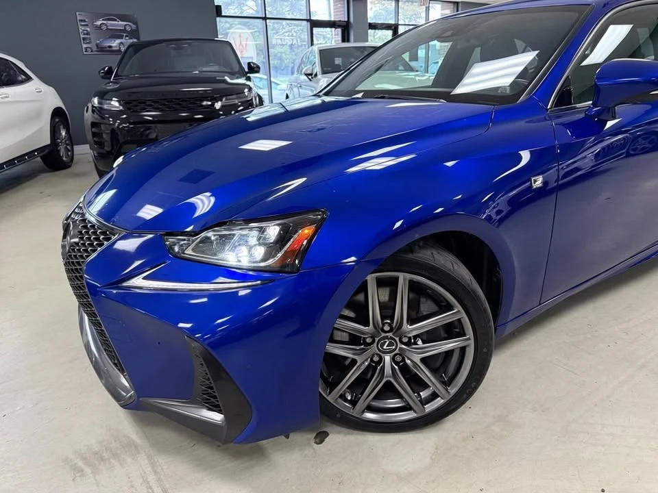 2019 Lexus IS 3rd Gen - Image 16 of 20