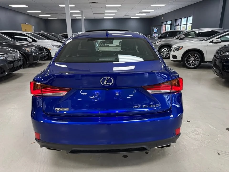 2019 Lexus IS 3rd Gen - Image 4 of 20