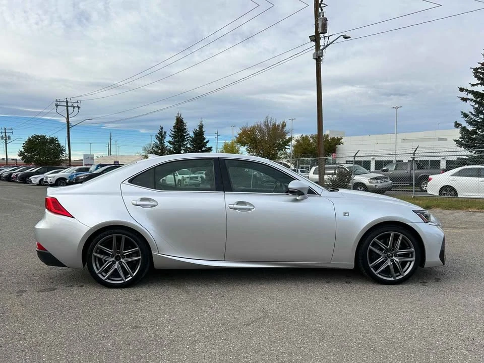 2019 Lexus IS 3rd Gen - Image 5 of 19