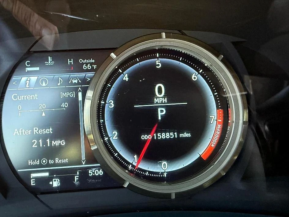 2019 Lexus IS 3rd Gen - Image 10 of 13