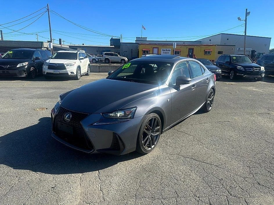 2019 Lexus IS 3rd Gen - Image 4 of 13