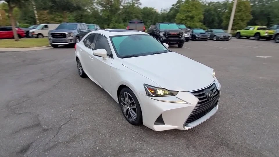 2019 Lexus IS 3rd Gen - Image 2 of 9