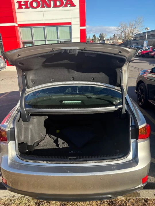 2019 Lexus IS 3rd Gen - Image 7 of 12
