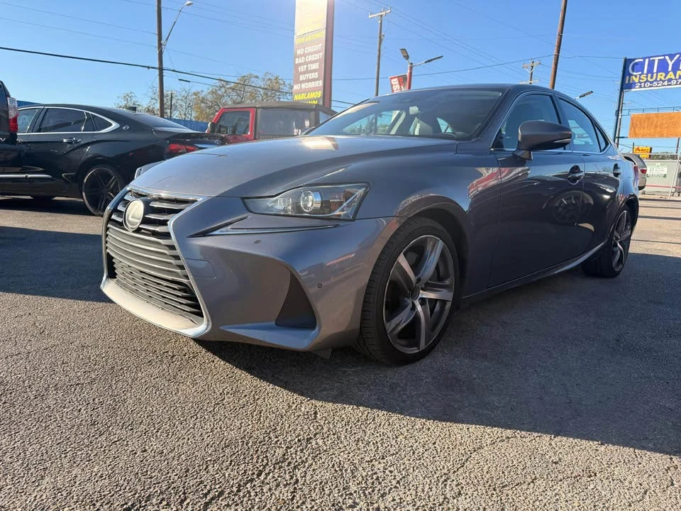 2019 Lexus IS 3rd Gen - Image 3 of 8