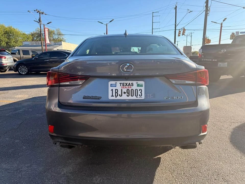 2019 Lexus IS 3rd Gen - Image 7 of 8