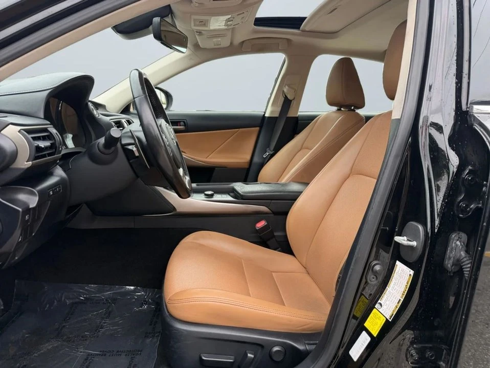 2019 Lexus IS 3rd Gen - Image 9 of 15